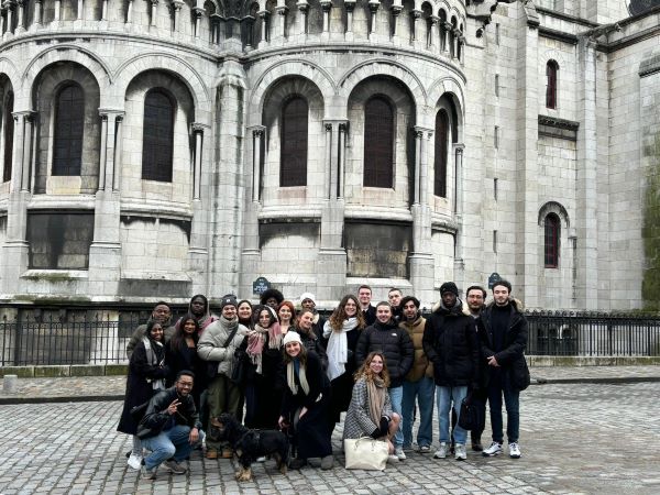 Les Bachelor Immobilier visite Montmartre